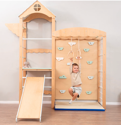 Indoor Tower: Climbing Wall and Net Rope
