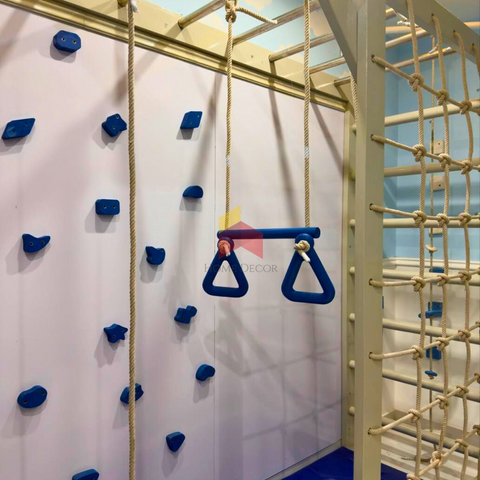 Monkey Bar with Climbing Wall | Brazil Design