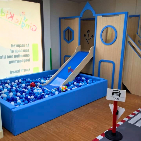 Indoor Play House With Slide And Ball Pool