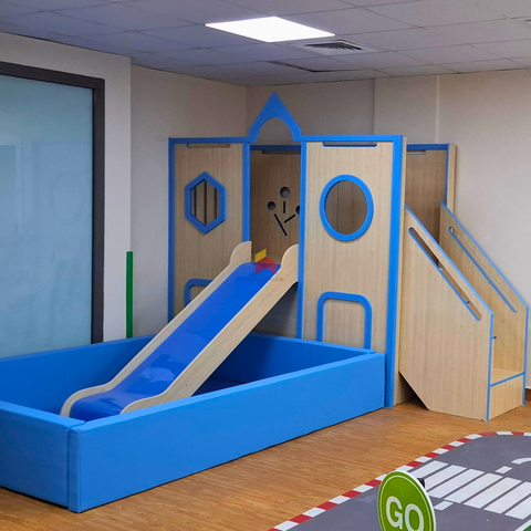 Indoor Play House With Slide And Ball Pool