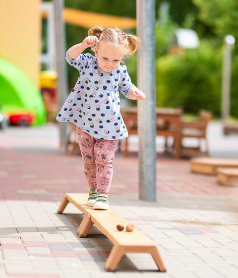 Wooden Balancing Platform Set for Kids' Active Play - Montessori Inspired Home Decor