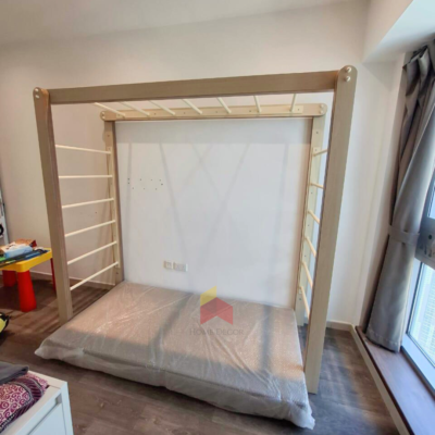 Monkey Bar With Safety Mattress