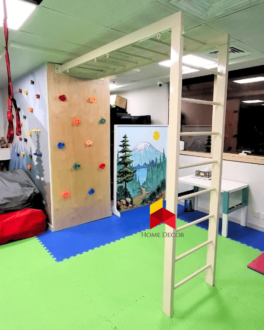 Metal Monkey Bar Frame With Climbing Wall – Indoor & Outdoor 2 Metal Monkey Bar Frame With Climbing Wall – Indoor & Outdoor - Image 2
