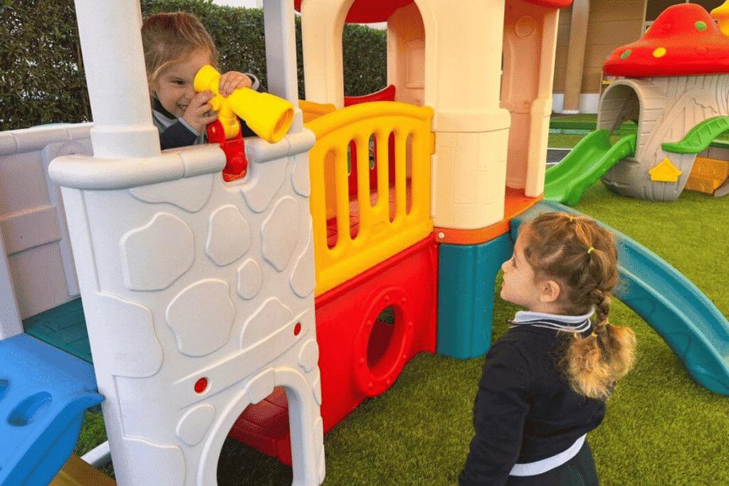 How Outdoor Play Supports Early Childhood Development 4 How Outdoor Play Supports Early Childhood Development (3)